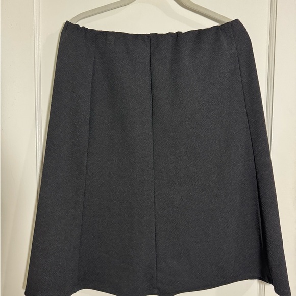 Studio Dresses & Skirts - Studio Black A-Line Skirt